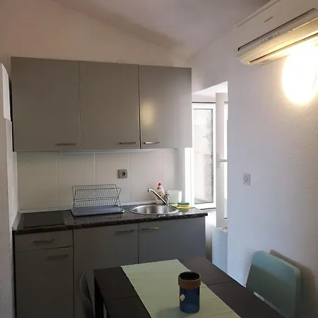 Ana Bratus Apartament Baška Voda