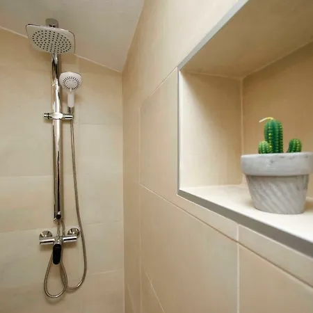 Apartament Ana Bratus