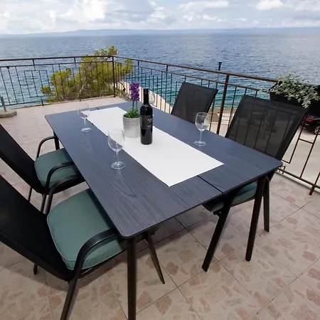 Apartment Ana Bratus