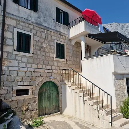 Ana Bratus Baska Voda