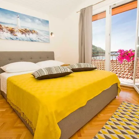 Ana Bratus Apartment *
